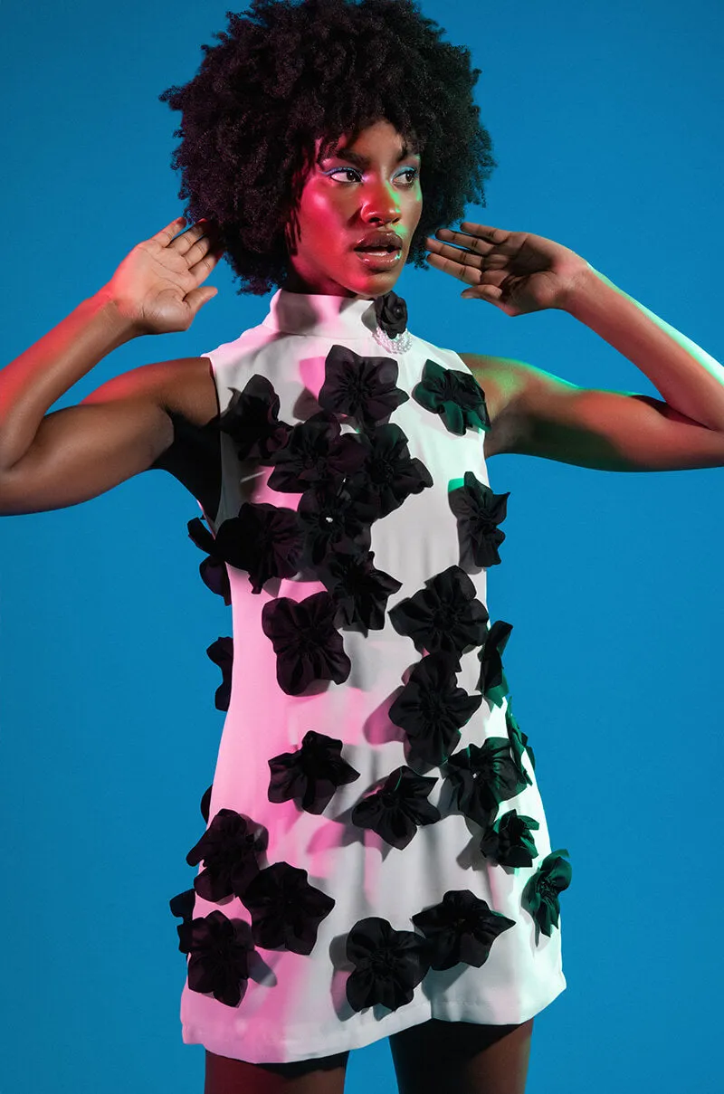 ALLORA SLEEVELESS FLORAL APPLIQUE MINI DRESS