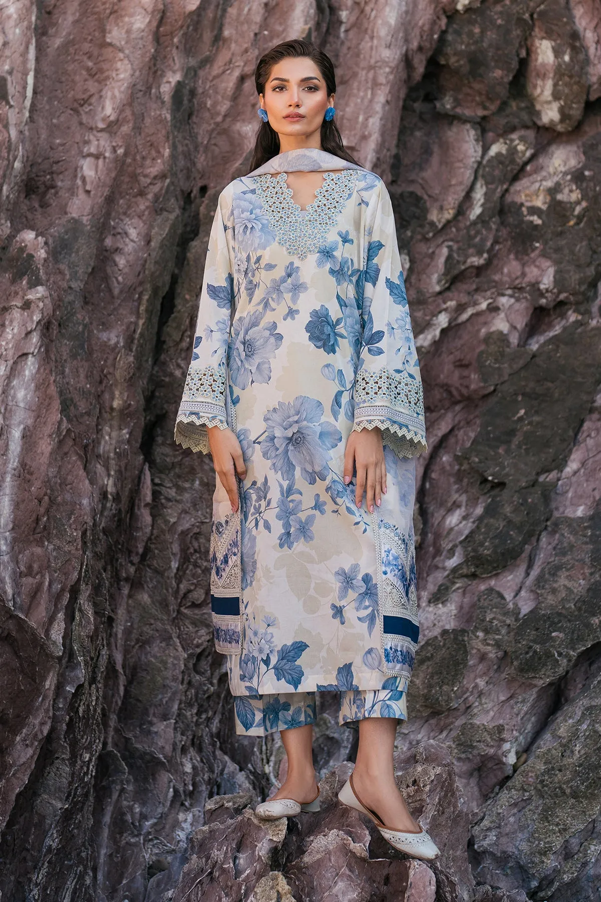 EMBROIDERED PRINTED LAWN UF-4105