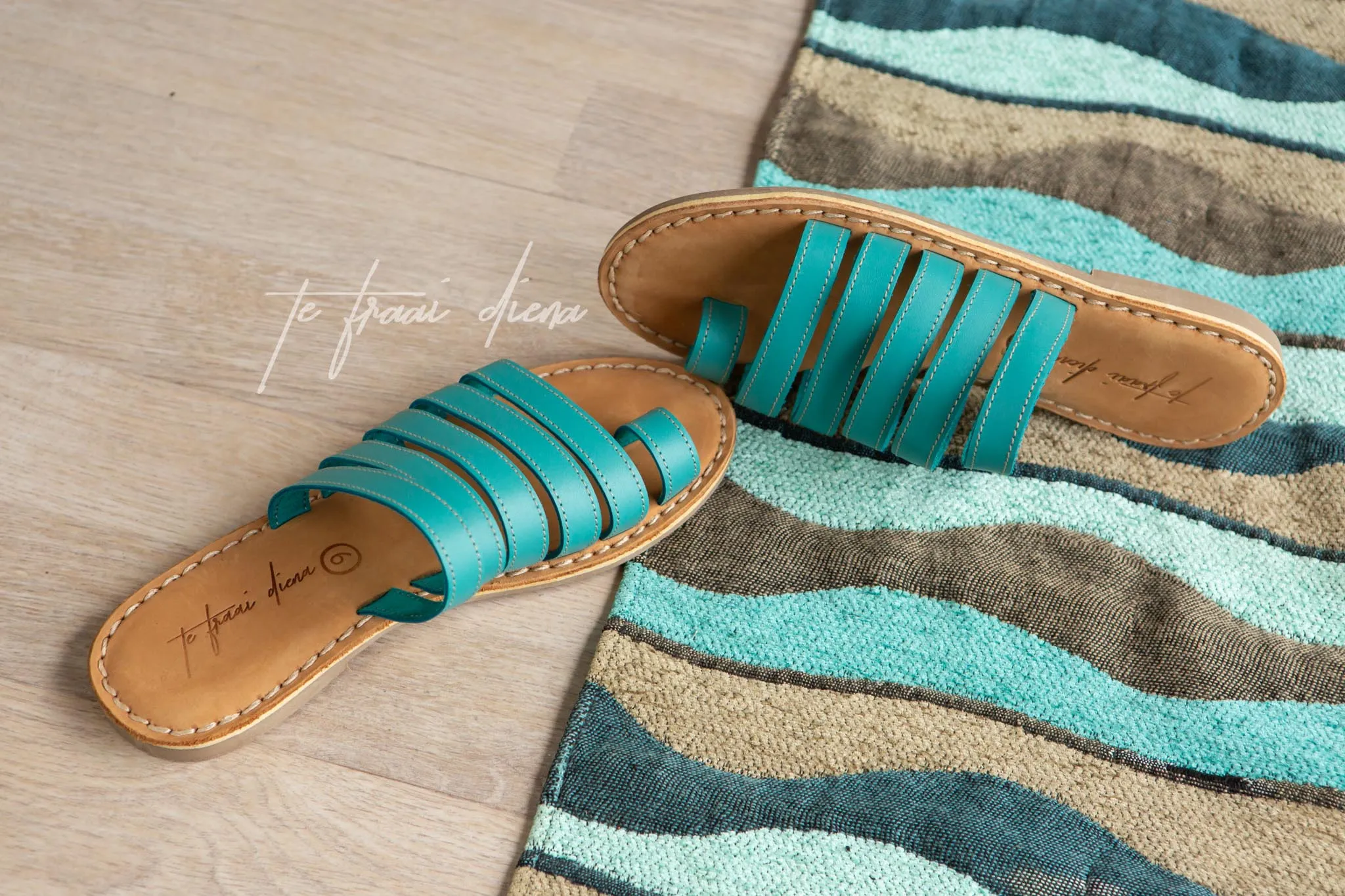 Lynn - Turquoise (End of Range)