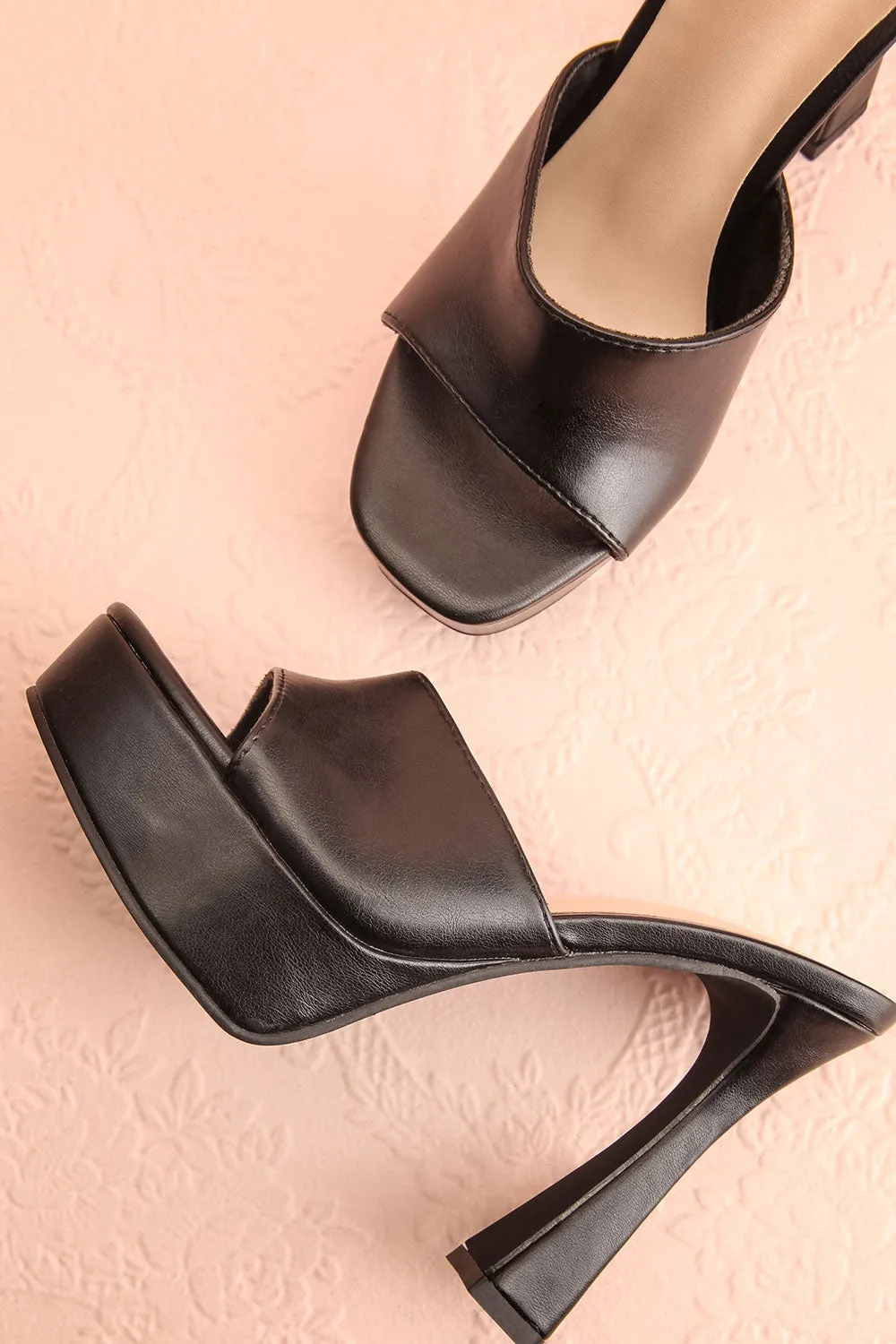 Nerthus Black | High Heel Sandals
