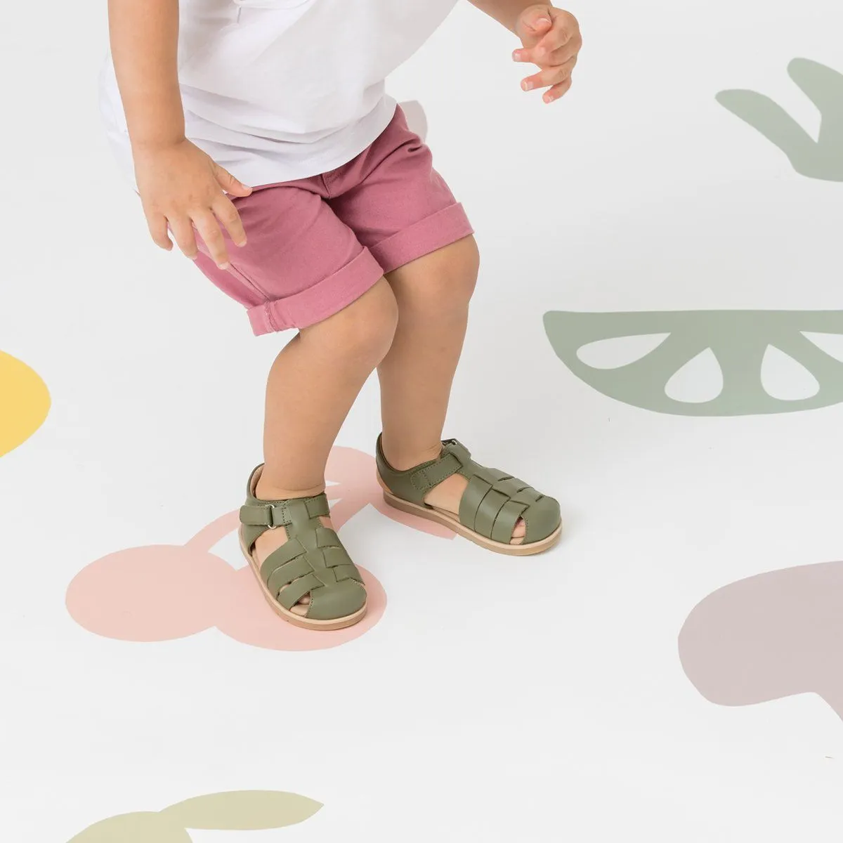 Rocco Sandals (Olive)