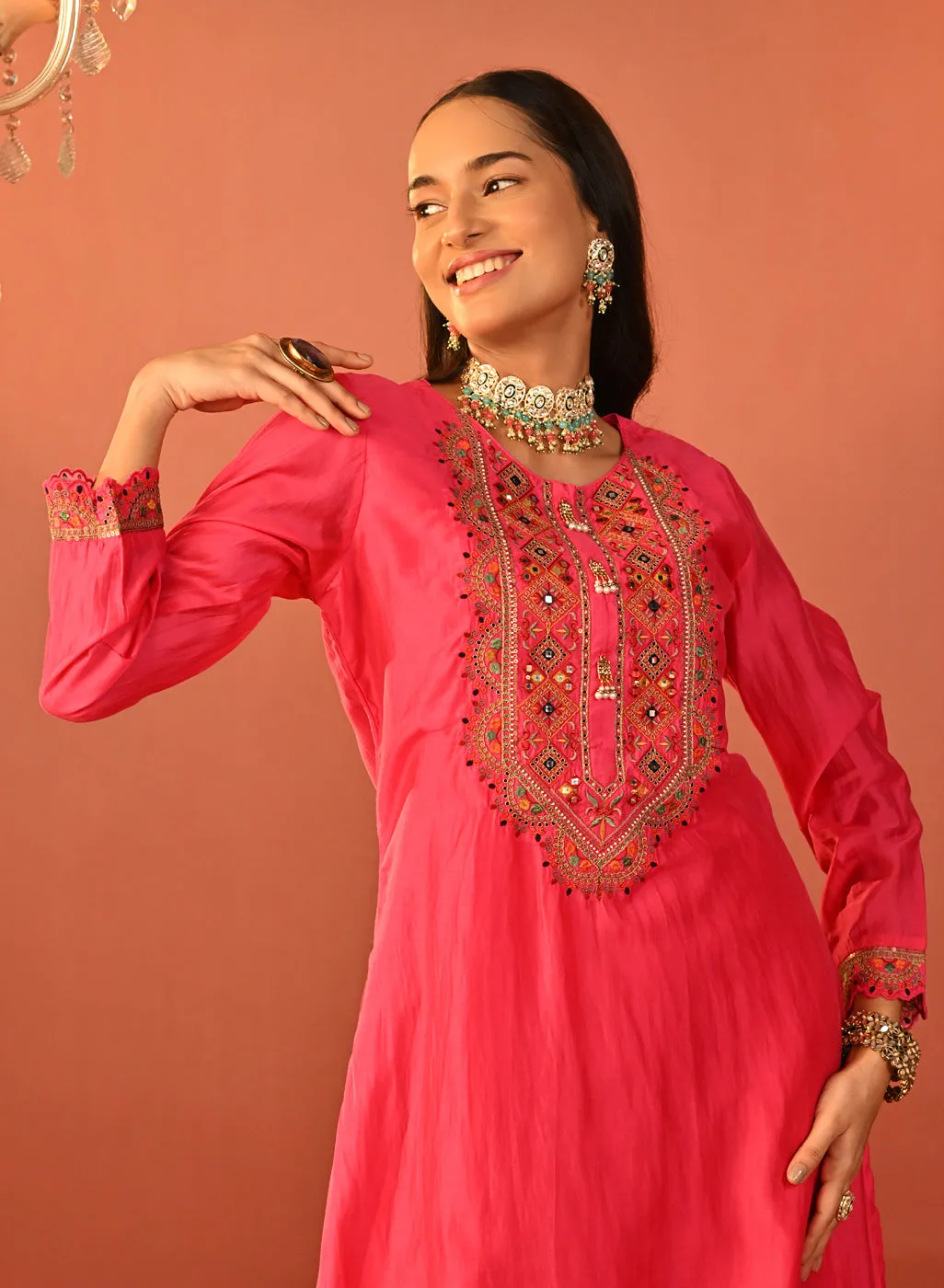 Shirin Fuchsia Pink Chanderi Embroidered Kurta Set for Women