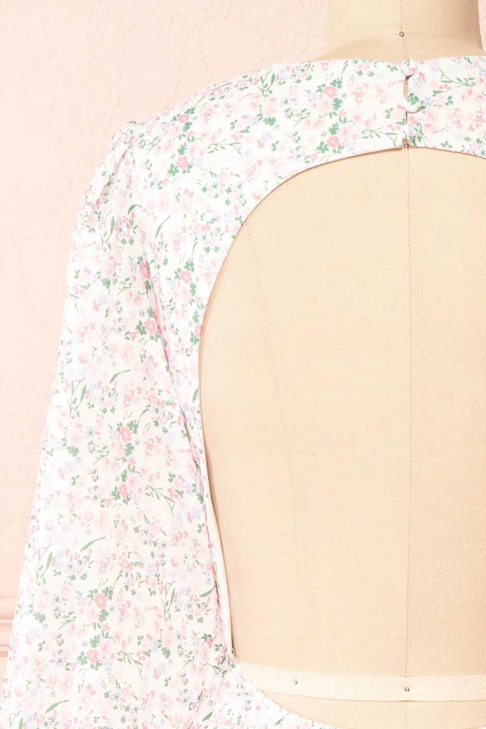 Teca | Short Floral Dress w/ Open Back