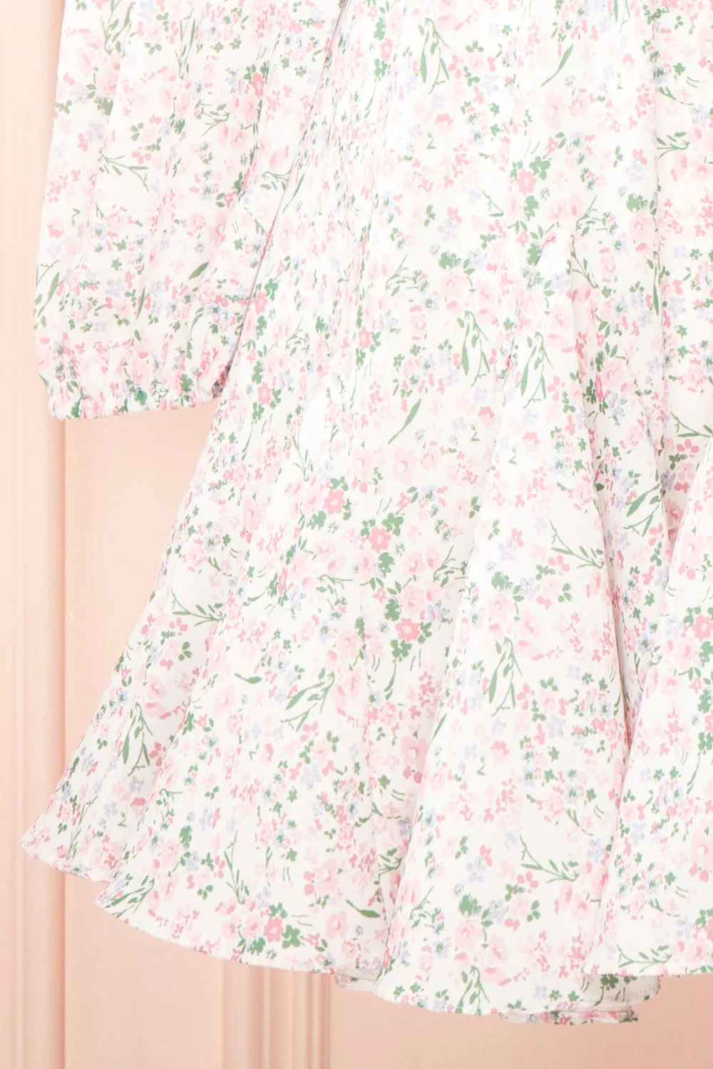 Teca | Short Floral Dress w/ Open Back