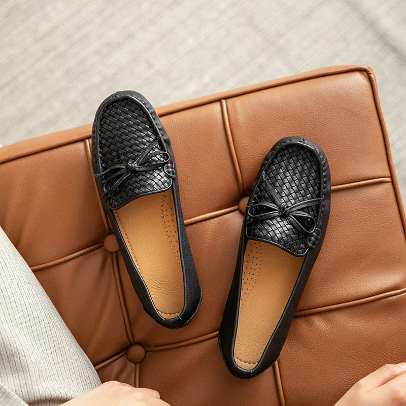 Women Retro Handcraft Plaited Leather Soft Loafers