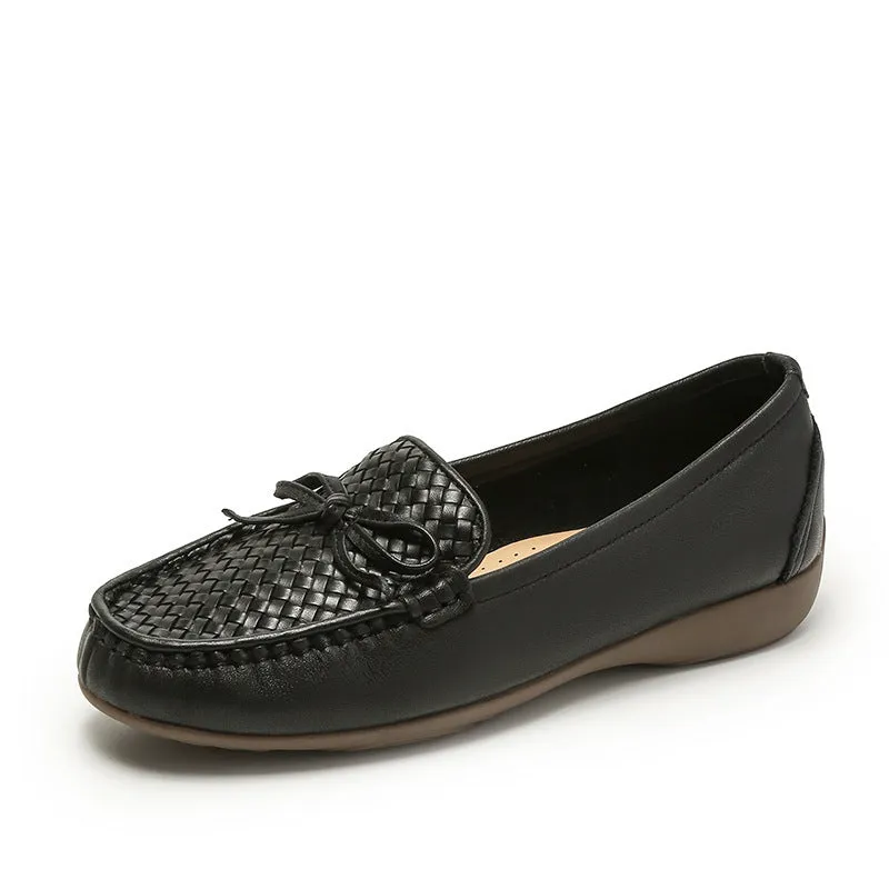 Women Retro Handcraft Plaited Leather Soft Loafers