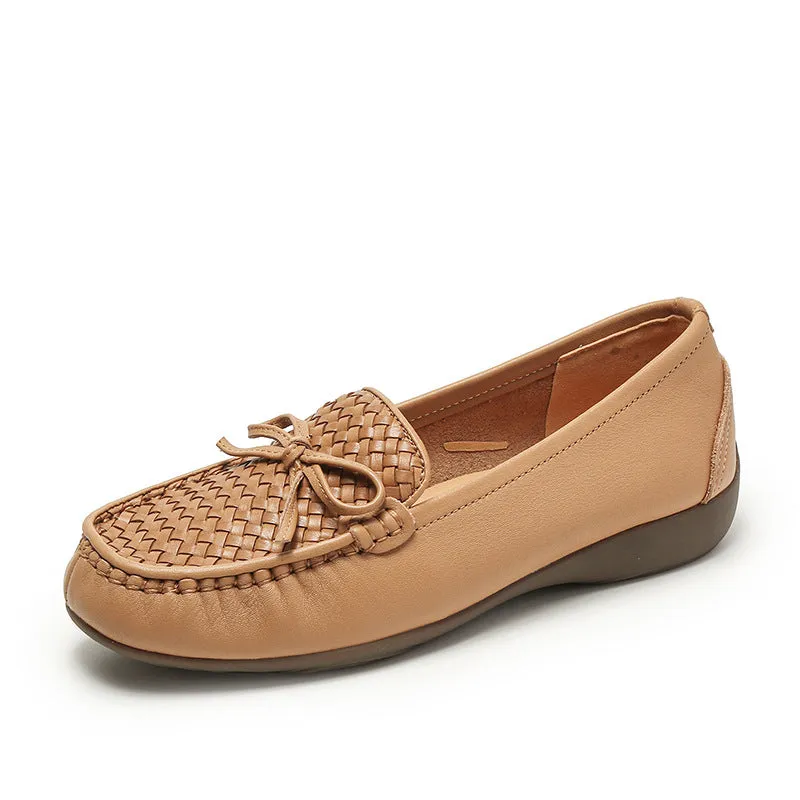 Women Retro Handcraft Plaited Leather Soft Loafers