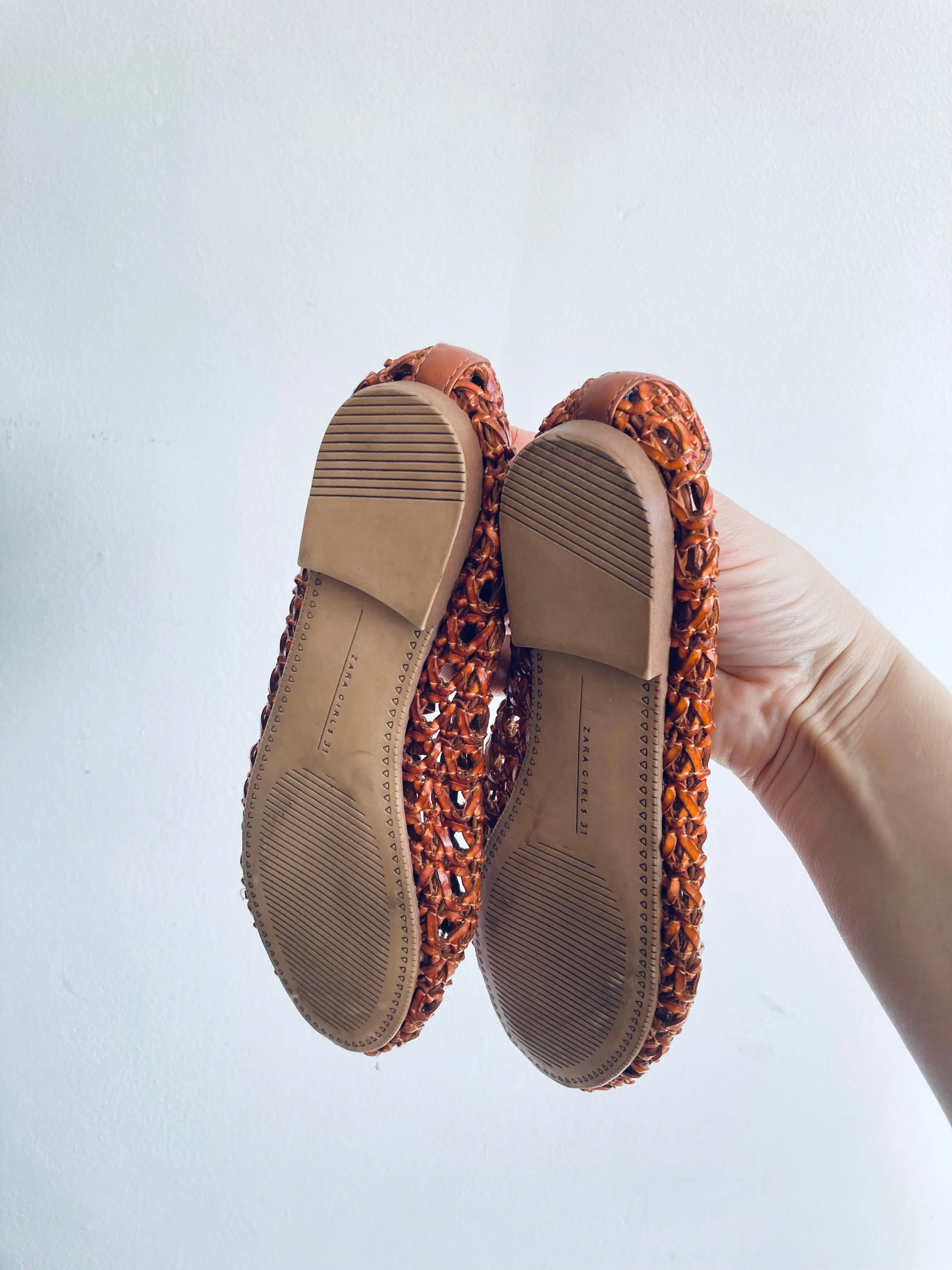 Woven Flats // 12 Kid